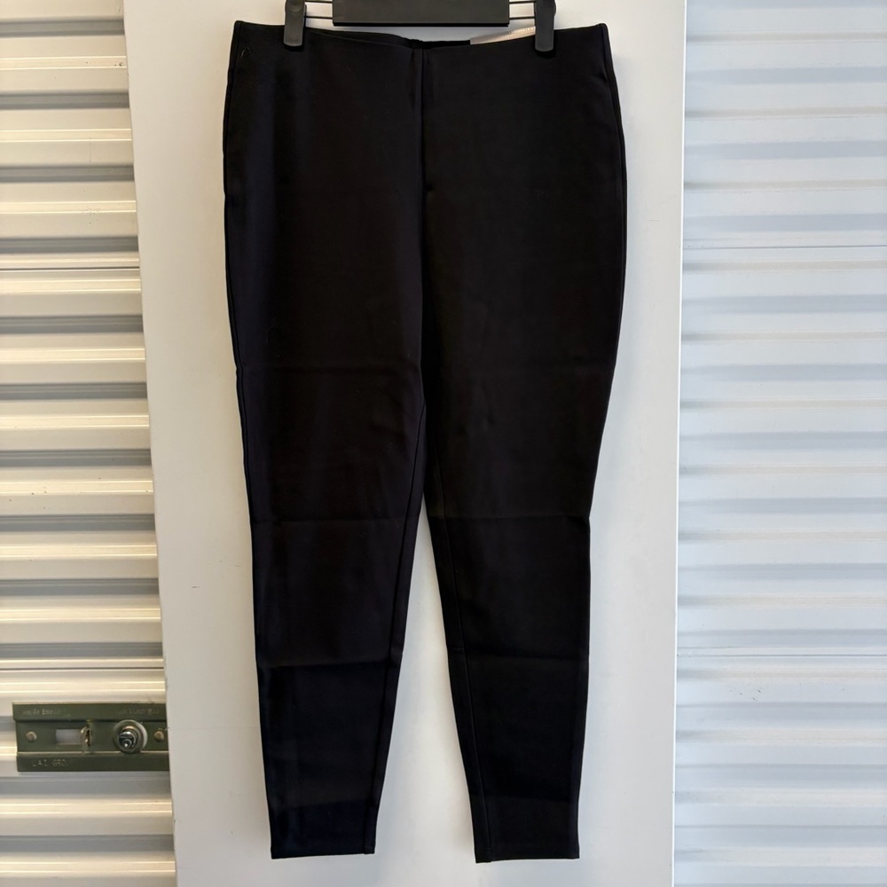 NWT Chico’s Pointe Legging Pant Black Size 8